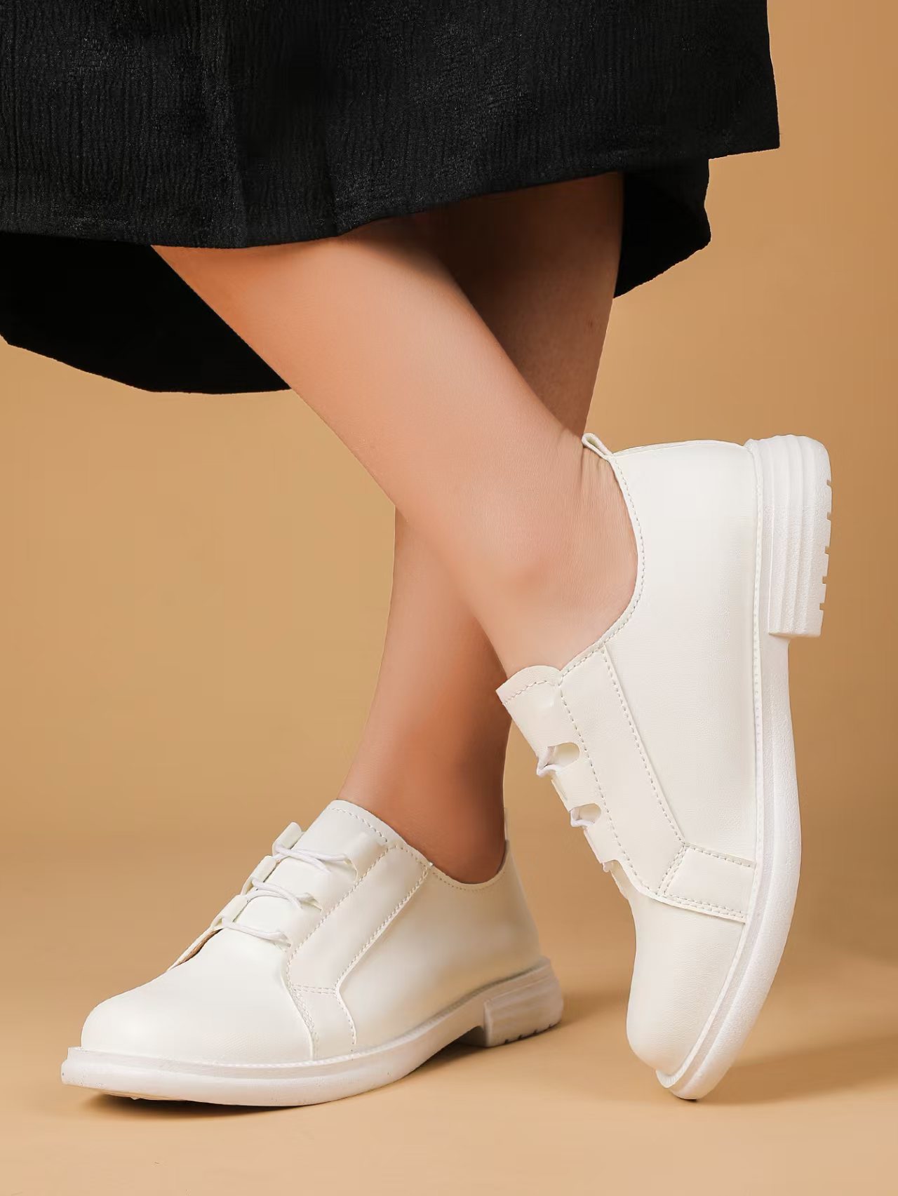 Casual skate shoes for spring-summer: new soft-faced magic tape color-blocking lazy shoes with imitation leather soft soles, fashionable and versatile