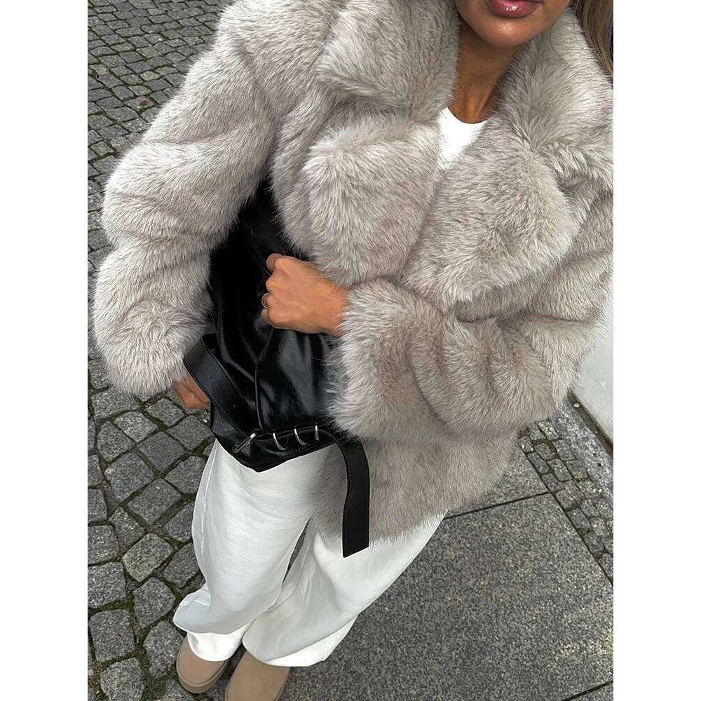 TRAFZA Vintage Faux Fur Women Jackets Solid Turn-Down Collar Long Sleeve Warm Coat Chic White Fashion 2024 Winter Autumn Outwear