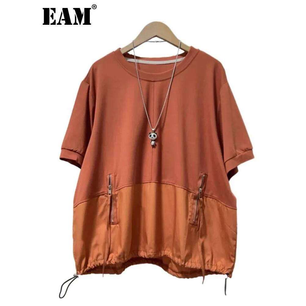 EAM Women Orange Spliced Big Size T-Shirt New Round Neck Short Sleeve Zipper Pockets Fashion Tide Spring Summer 2025 30A3550
