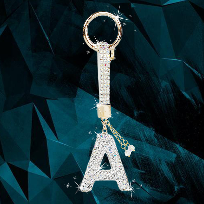 Fashion shiny diamonds English letters car key personalised name keychain bag decoration bag pendant birthday graduation souvenir gift