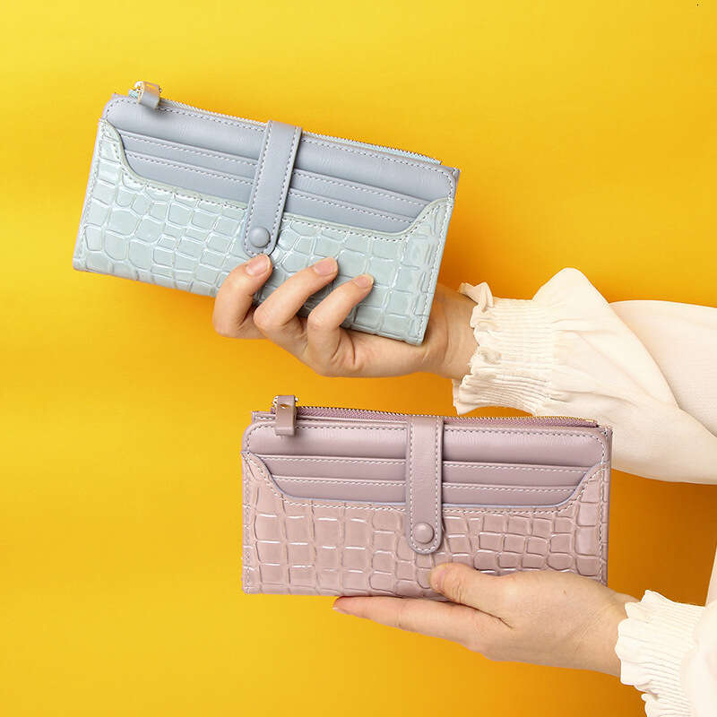 New Luxury High-End Crocodile Pattern Long Women's Buckle Wallet Multi-Card Slot Card Holder Clutch
