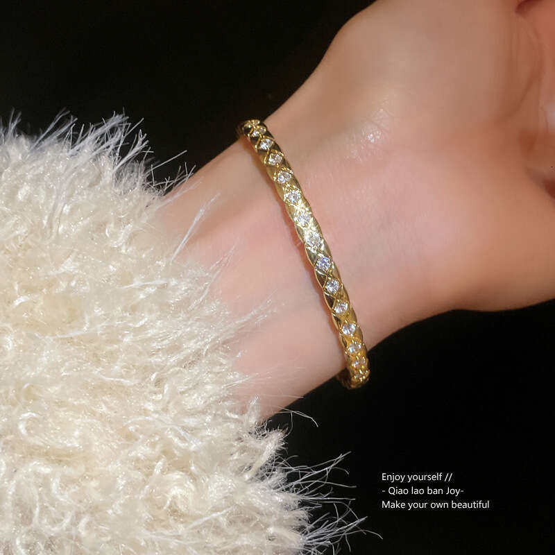 Luxury jewelry designer bracelet Real Gold Plated Zircon Rhombus Open High-end Sense Bracelet Light Personality New Style Women's Jewelry gift pa