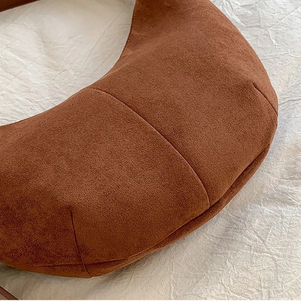 Sweet Korean Style Suede Shoulder Bag Retro Solid Color Dumpling Bag Maillard Style Zipper Crescent Bag Office Worker 250614