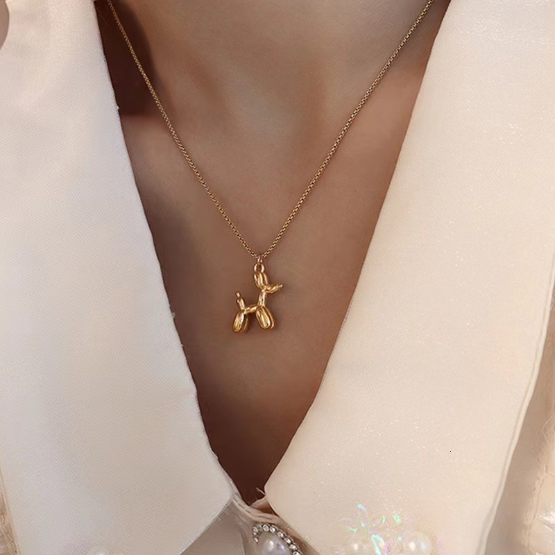 Fashion Light Personality Versatile Balloon Puppy Necklace for Women Titanium Steel Niche Design Non-Fading Jewelry