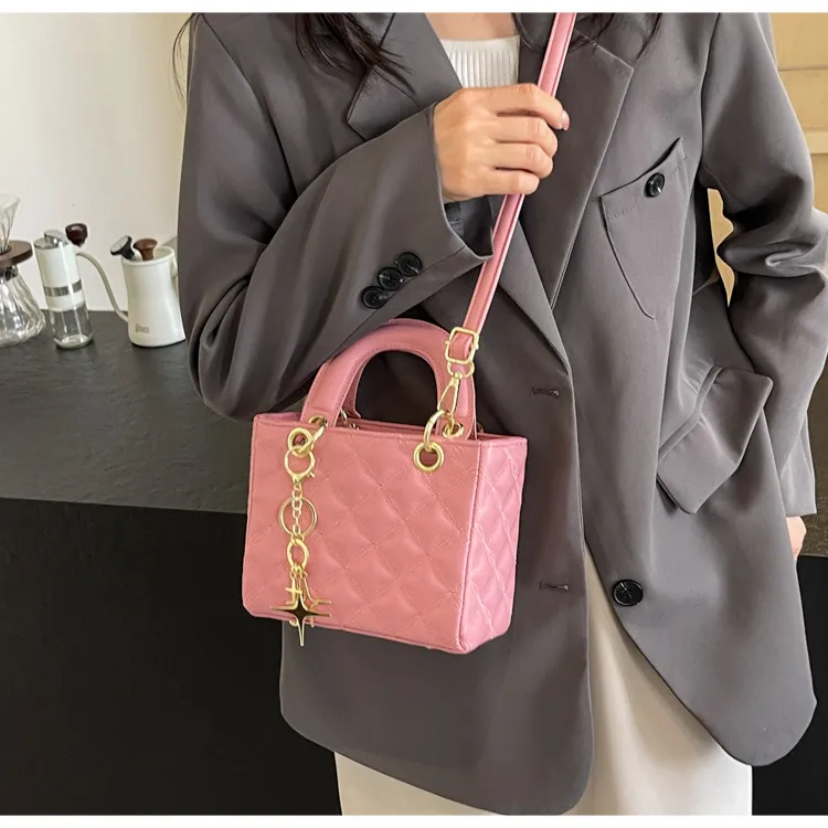 Lady Dai Fei Bag New Shoulder Crossbody Bag Fashion Embroidery Line All Kinds of Handbags Foreign Flavor 20111