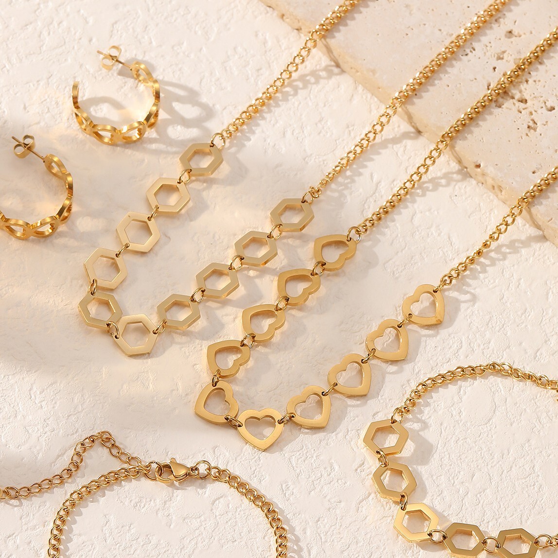 Korean Style Interlocking Stainless Steel Necklace for Women Versatile Jewelry Set Non-Fading Peach Heart Pendant