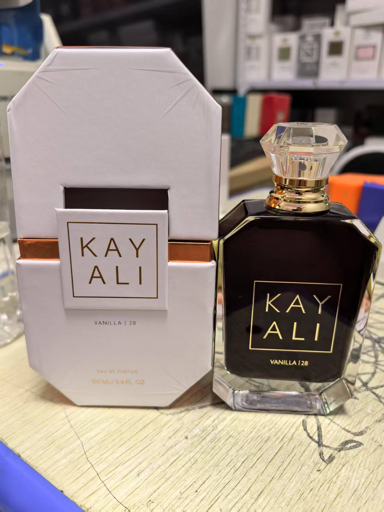 Kayali Vanilla 28 Perfume 100ml Eau De Parfum Men Woman Fragrance 3.4oz Long Lasting Smell Designer Brand EDP Man Women Neutral Cologne Spray