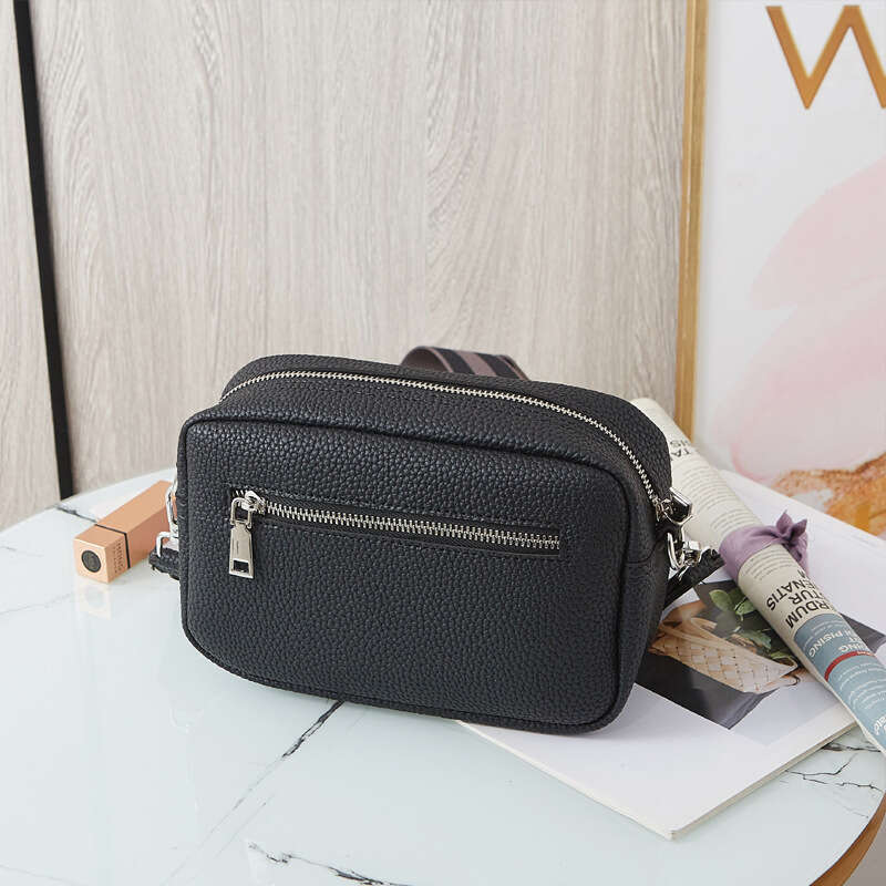 Hot-Selling Women's 2025 Spring/Summer New Small Square with Wide Strap Single Shoulder Crossbody Bag