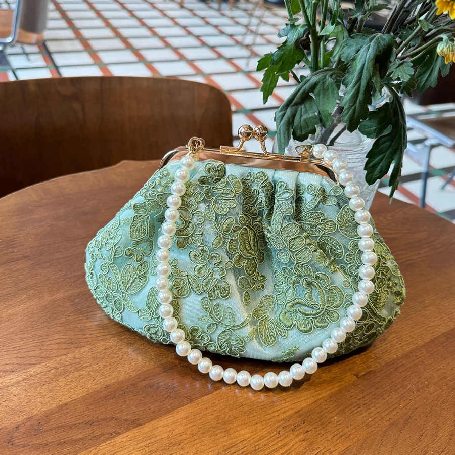 Vintage Green Floral lace Embroidery Clutch bag summer Pearl handbag with pearl chain single shoulder shell clip Totes 250614