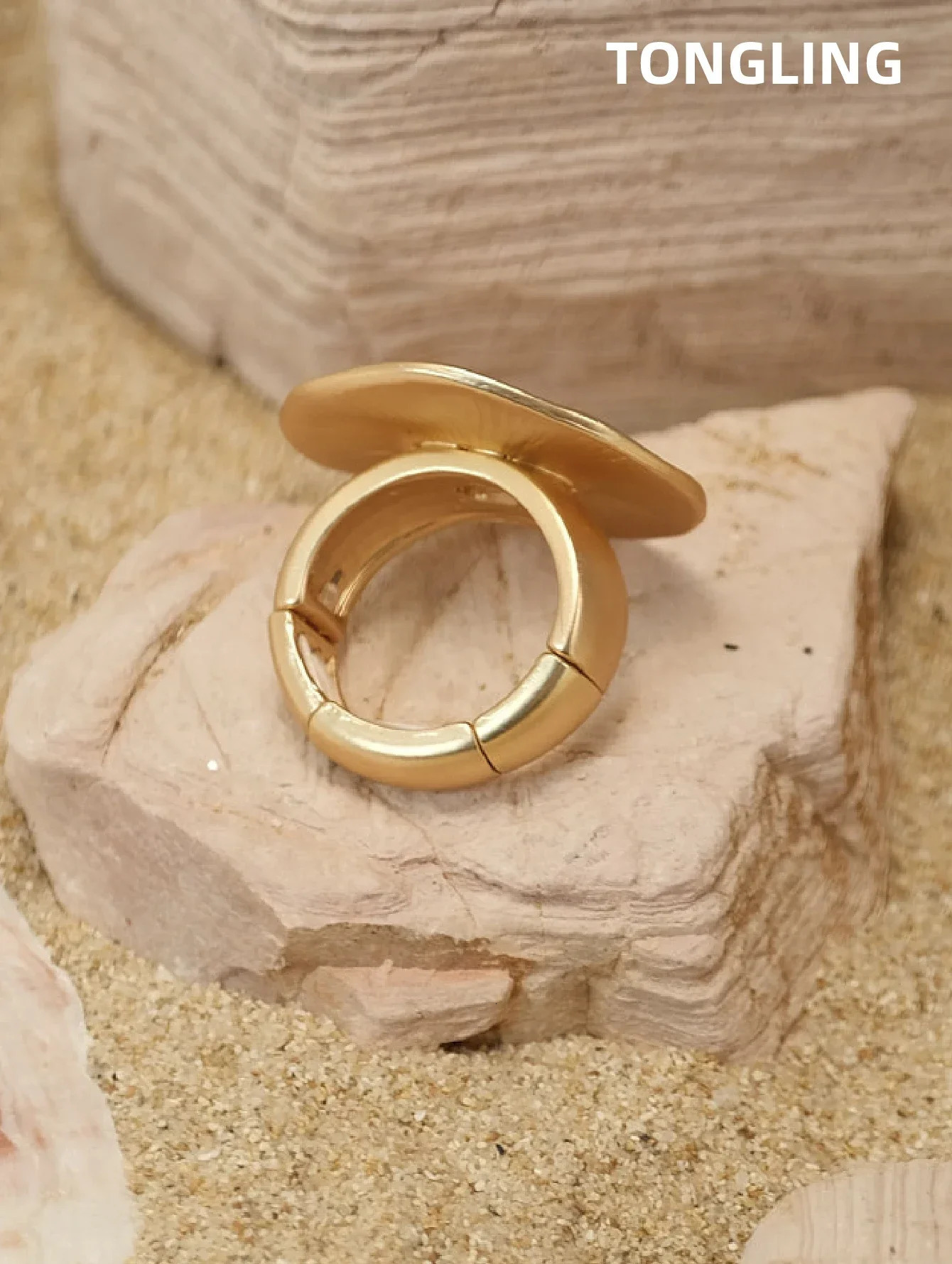 Irregular Chunky Geometric Rings for Women European and American Metal Round Rings Adjustable Elastic Rope Ring Fashion Jewelry 250610