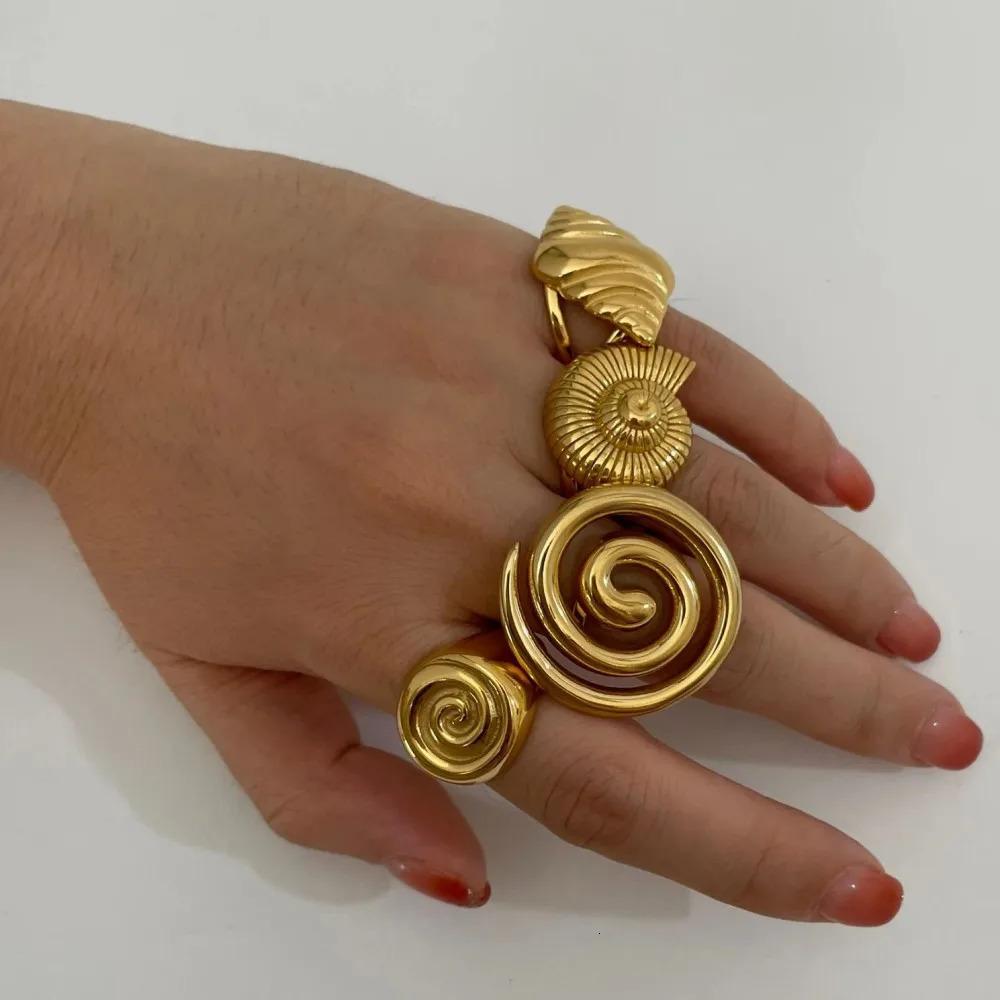 Vintage 18K Gold Plated Spiral Shell Twisted Ring for Women Unisex Ocean Style Wedding Minimalist Jewelry Anniversary Gifts 250610