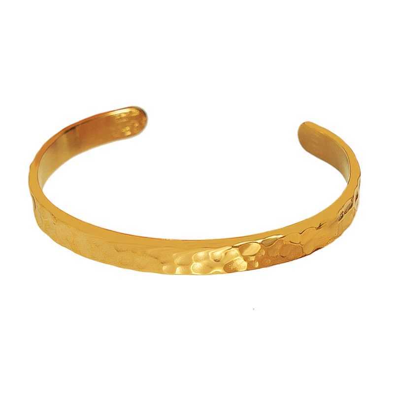 Niovra Stainless Steel Charm Cuff For Women Irregular Hammer Pattern Statement Bangle Female Waterproof Jewelry Z250616