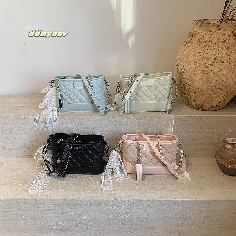 Quilted Chain Small Square 2025 Spring New Korean Version Versatile Crossbody Simple Casual Street Style Bag ddmynov ddmynov ddmynov