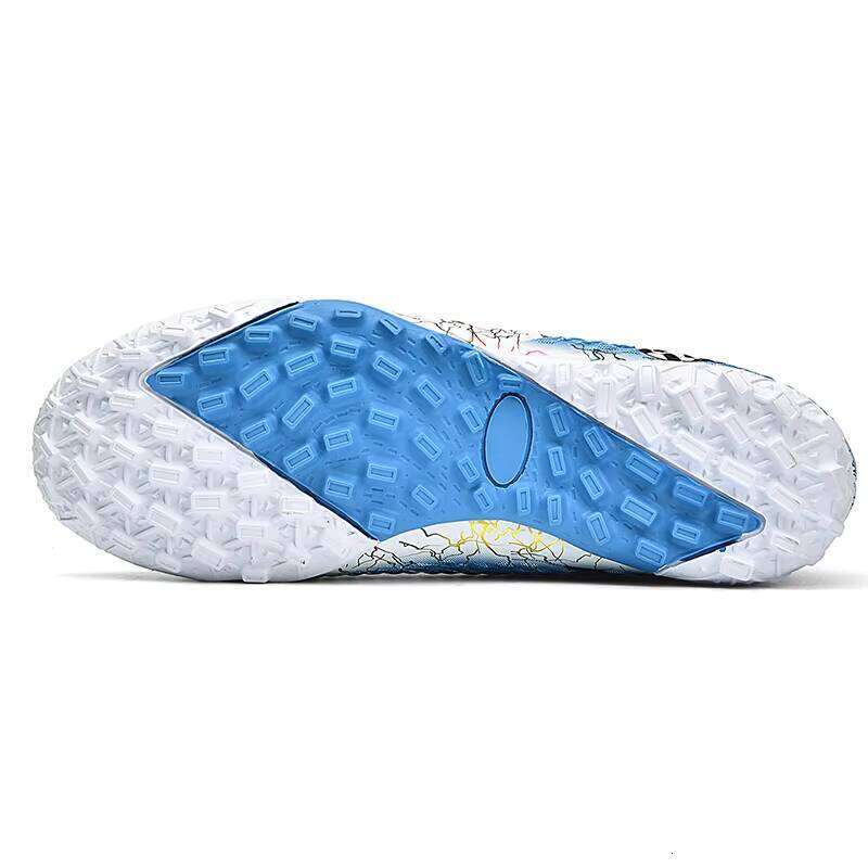 New Non-slip Fashion Trend Football Shoes