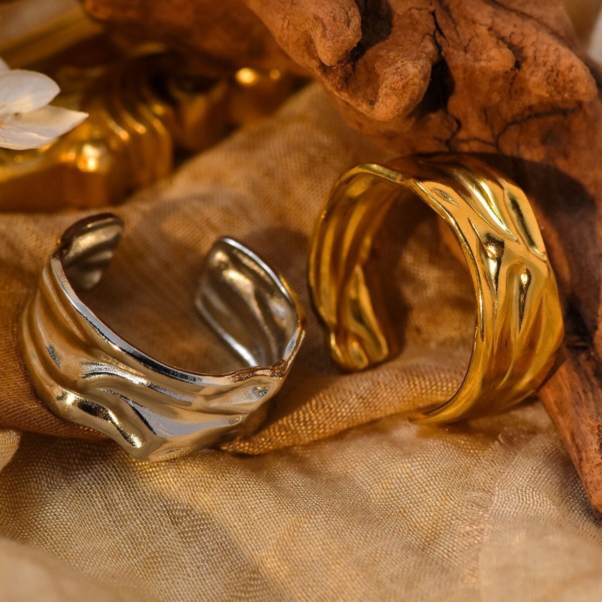 Fashion Style Light Luxury Personality Wrinkled Open Ring for Women Design High-end Titanium Steel Jewelry