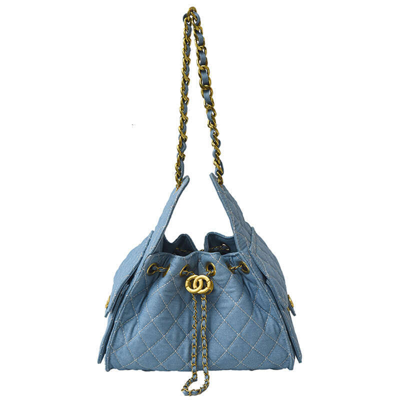 High-End Commuter Shoulder Underarm for Women 2025 New Large Capacity Quilted Bucket Fashion Tote Bag