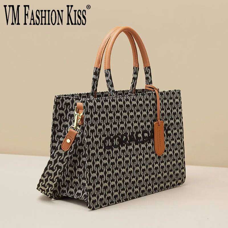 Hot Selling New Large Capacity Tote Letter Embroidery Women's Handbag Printed Canvas Shoulder Commuter Crossbody Bag Designer Bags