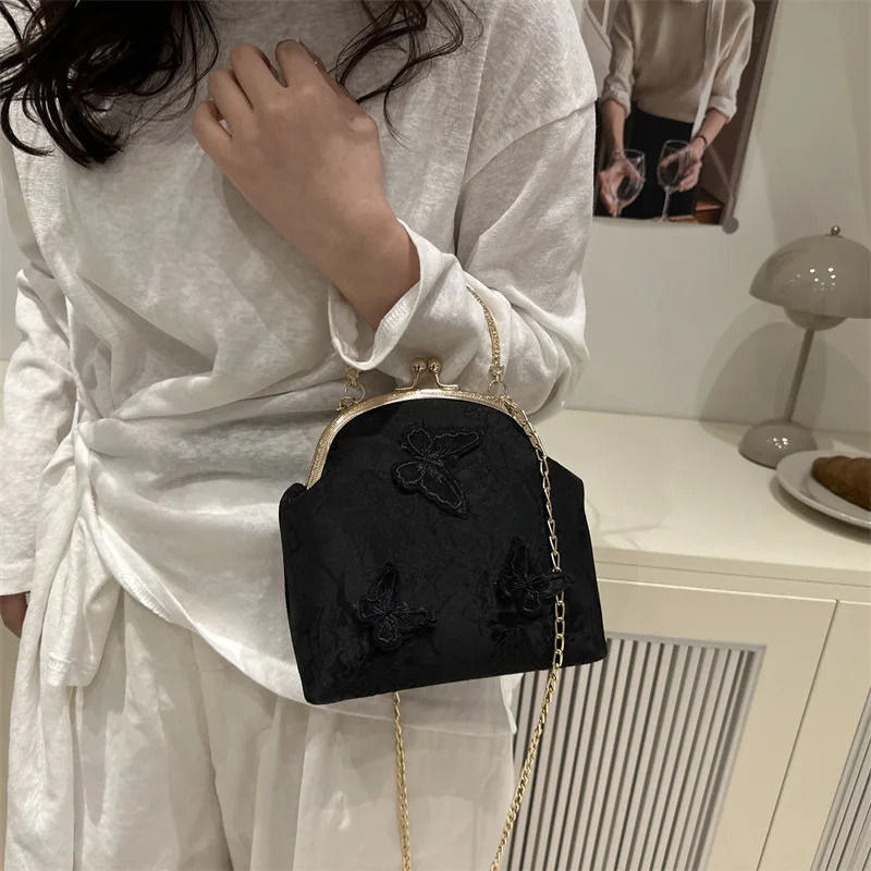 Chinese Style Butterfly Embroidery Womens Shoulder Bags Dinner Party Ladies Chain Crossbody Bag Elegant Simple Female Handbags 250614