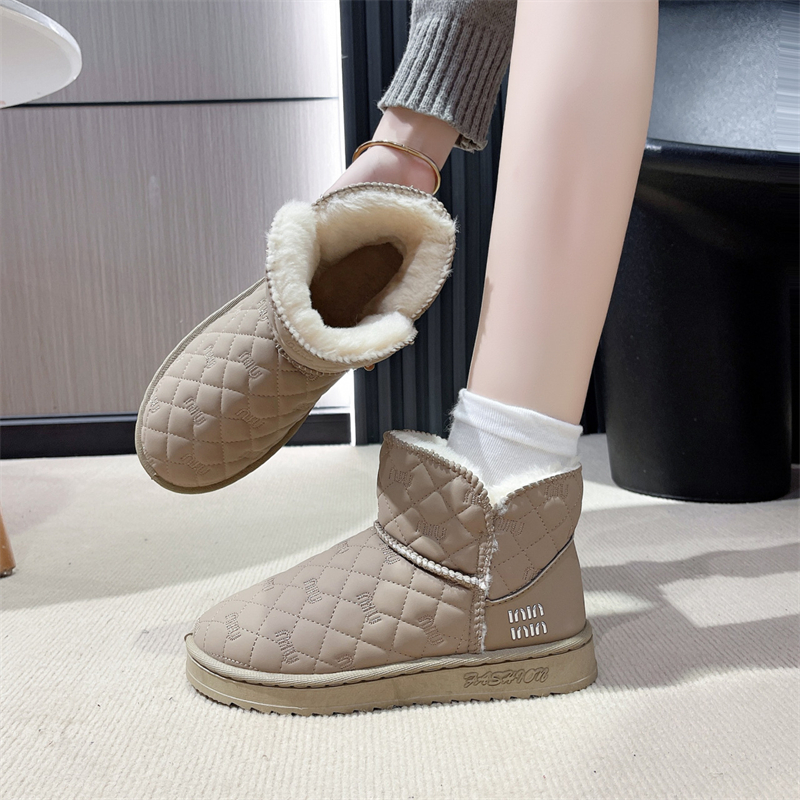 hot Free shipping designer Boots for woman cotton shoes keep warm Fashion Boots platform classic casual snow boots