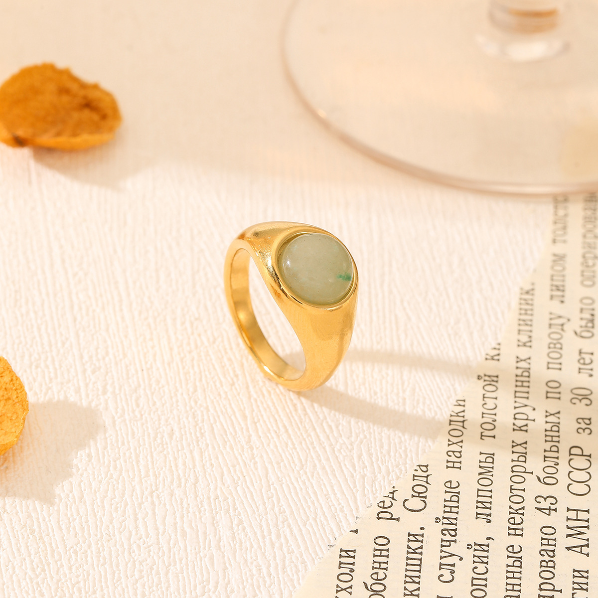 Fashion Light Luxury Personality Temperament Round Natural Stone for Women Versatile Design Titanium Steel Ring