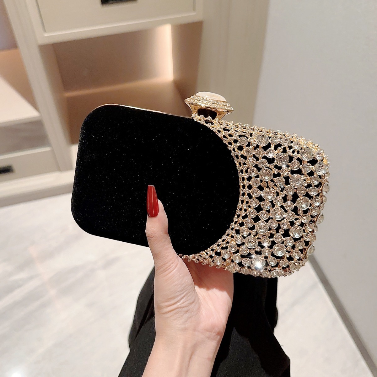 Free Shipping Designer Handbag Fashion New Velvet Banquet Bag High-end Box Bag Women's Luxury Evening Bag Square Buckle Evening Clutch Chain Bag