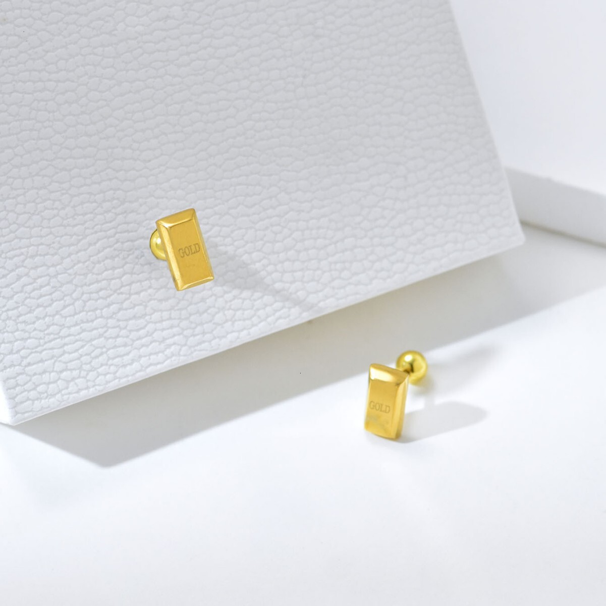Fashion Light Style Unique Design Small Gold Brick Square Earrings for Women Titanium Steel Non-Fading Ear Jewelry