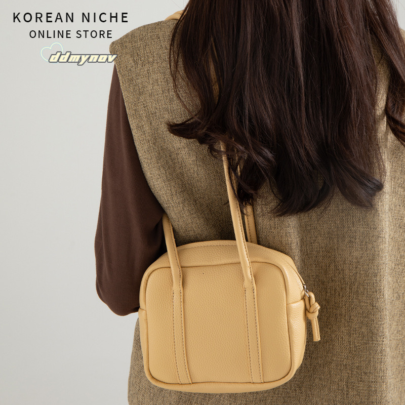 2025 New Korean Style Simple Handheld Boston Niche Design Commuter Versatile Shoulder Crossbody Bag for Women ddmynov