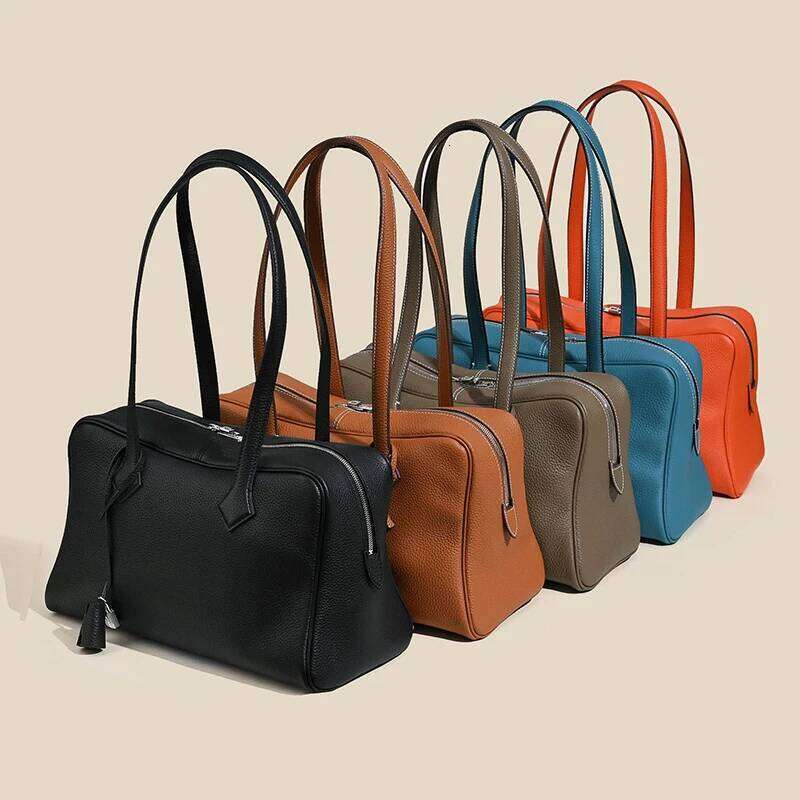 2025 Spring Brand Genuine Leather Cowhide Casual Totes Women Handbags Fashion Lock Shoulder Bags Woman Large capacity bag