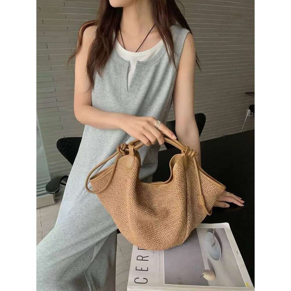 2024 Summer New Style Straw Woven Large Capacity One Shoulder Underarm Bucket Bag