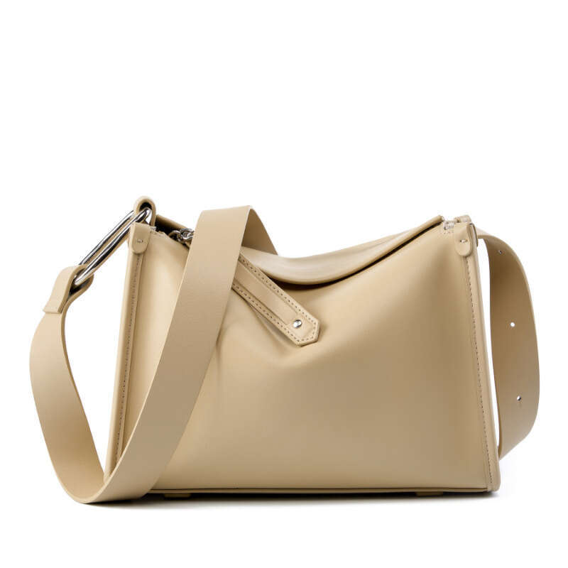 Women's 2025 New Large Capacity Crossbody High-end Toast for Work Commute Genuine Leather Shoulder Bag