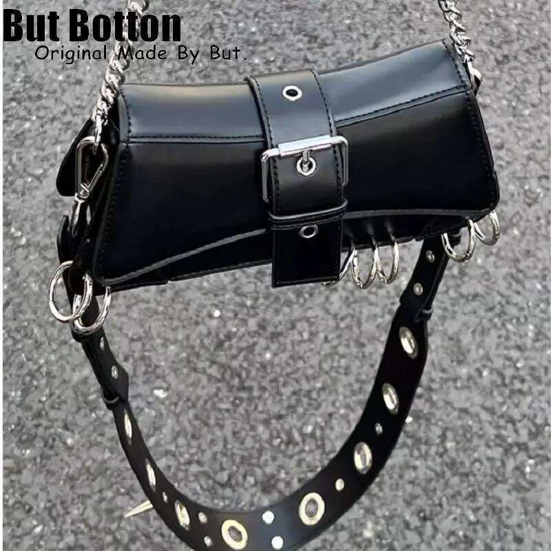 Designer Bag Designer Bag Women Y K Girl Vintage Haruku Punk Advanced Design Rivet Spike Chain One Shoulder Handbag Womens Stempunk Tote Crossbody Bag