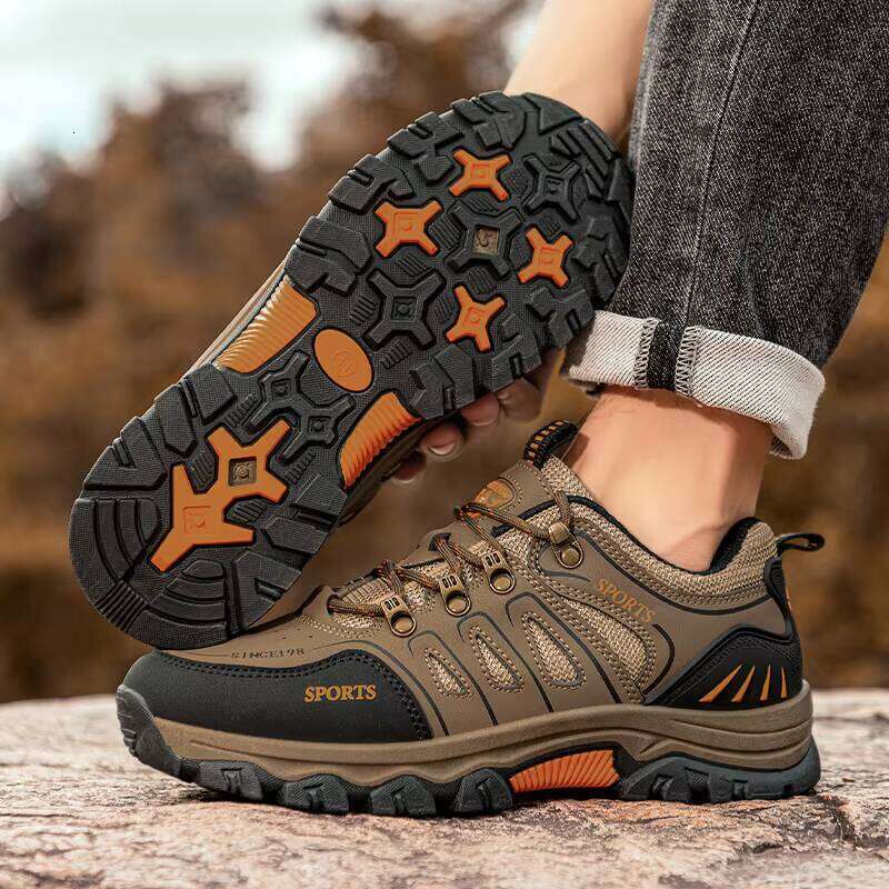 Wholesale Breathable Sneakers Non-slip Wear-resistant Men's Hiking Shoes Outdoor Work Boots for Men