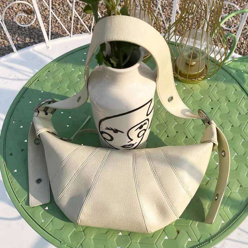 Women's Bags Designer Korean Casual Half Moon Bags For Women Designer Handbag Purse New In PU Cartoon Hanging Ornaments Underarm Shoulder