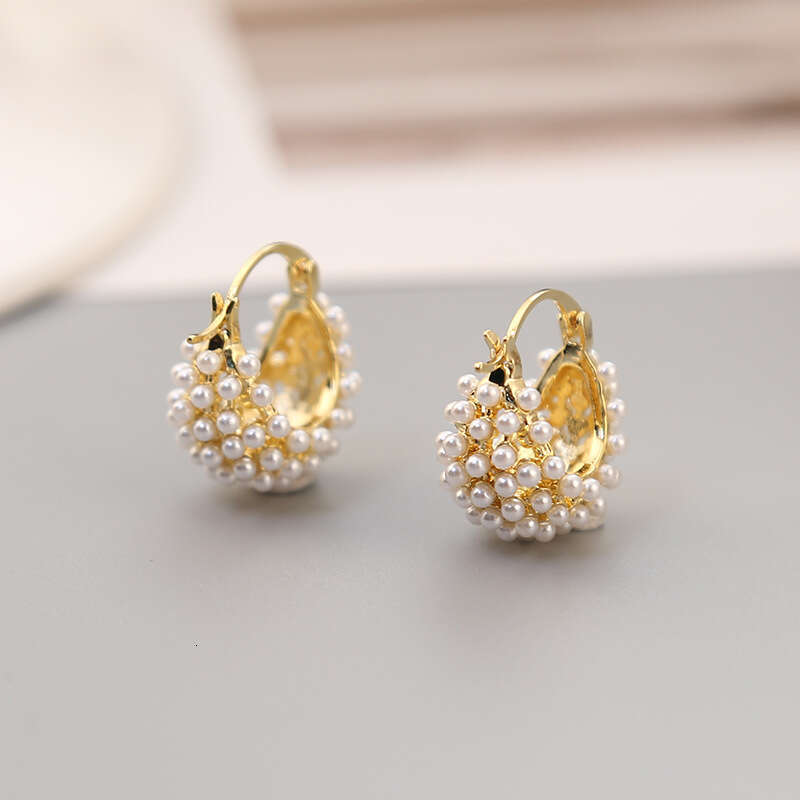 Xiao mi Pearl Basket Fashion Fresh Versatile Ear Buckle Niche Light Elegant Earrings