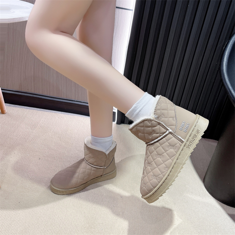 hot Free shipping designer Boots for woman cotton shoes keep warm Fashion Boots platform classic casual snow boots