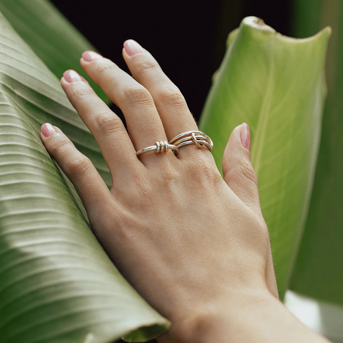 Youthway Stainless Steel Waterproof Small Pendant Hoop Rings Color Preservation Gold Silver 18K Gold-plated Jewelry Gift 250610