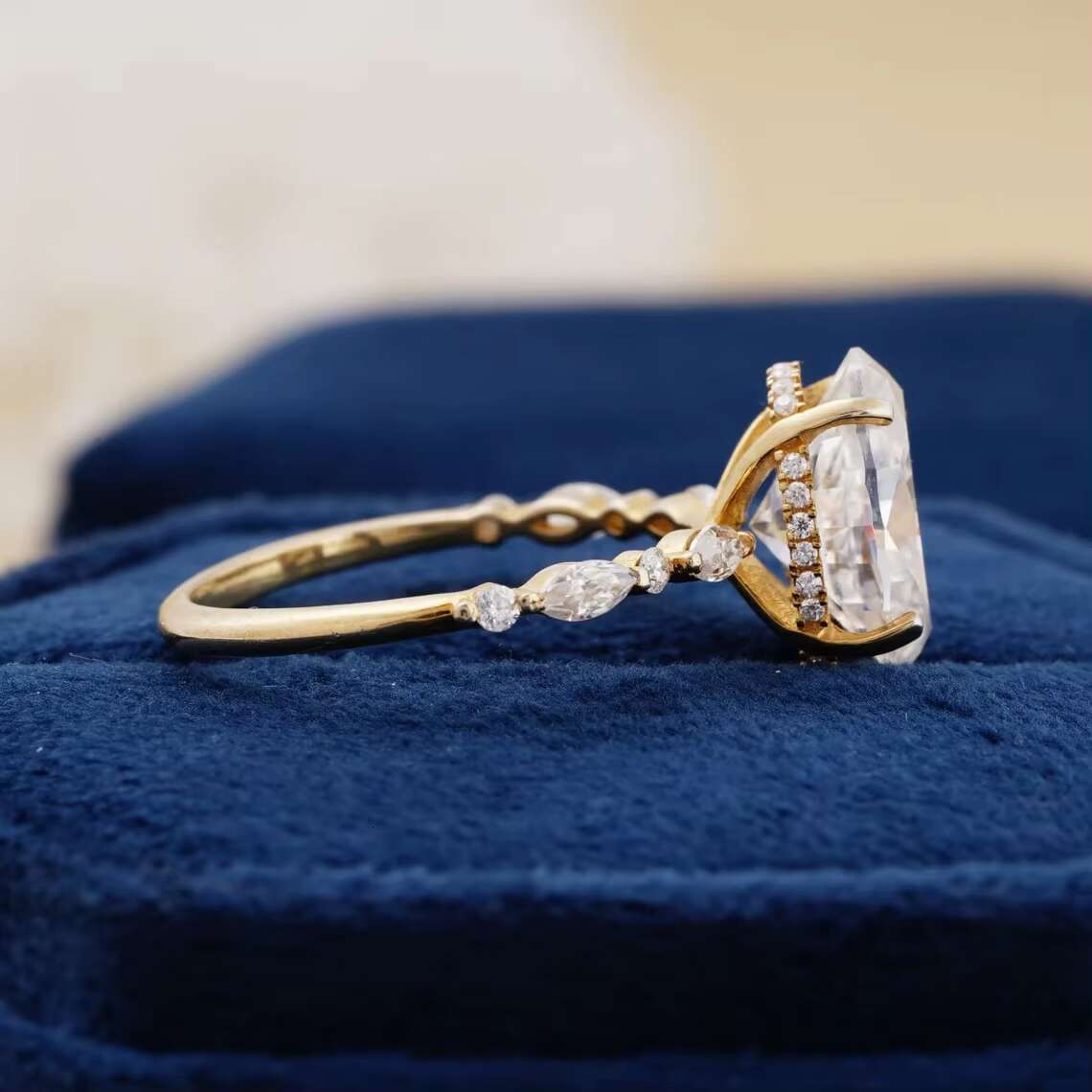 Premium Handmade 925 Sterling Silver Radiant Cut Unisex Moissanite Studded Diamond Rings for Engagement Gifting Occasions