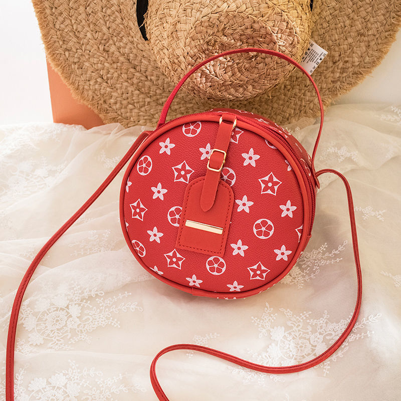 Best Selling Premium Elegant Women's Bags 2025 New Trendy Letter Shoulder Bag Fashion Versatile Crossbody Small Round bag Khaki coffee