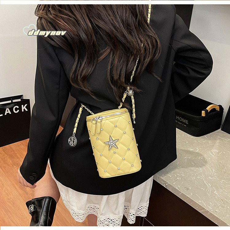 Minimalist Quilted Chain Phone for Women 2025 Summer New Fashionable Textured Stylish Casual Shoulder Crossbody Bag ddmynov