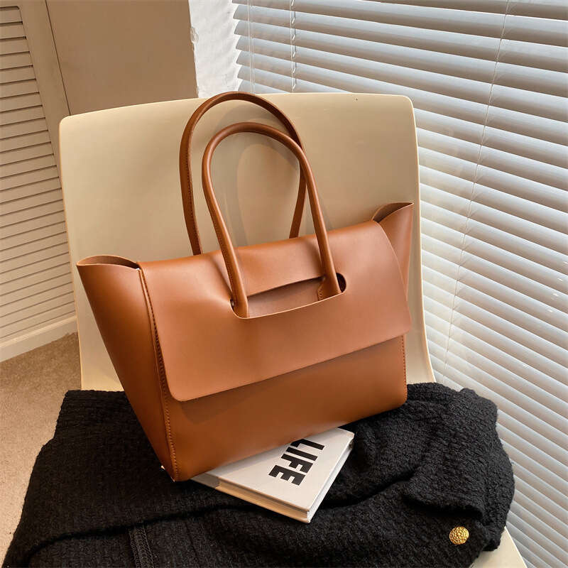 High-End for Women Trend Korean Version Large Capacity Handbag Retro Commuter Tote Bag 2025 Elegant Versatile New Trendy Ins