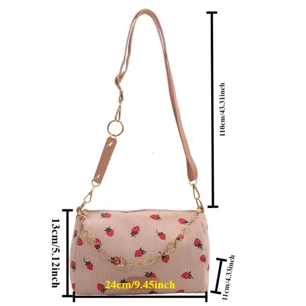Retro Classic Women Shoulder Bags Strawberry Printed Lady Crossbody Bags Corduroy Ins Style Sweet Underarm Bag Girl Handbags XJ2520616