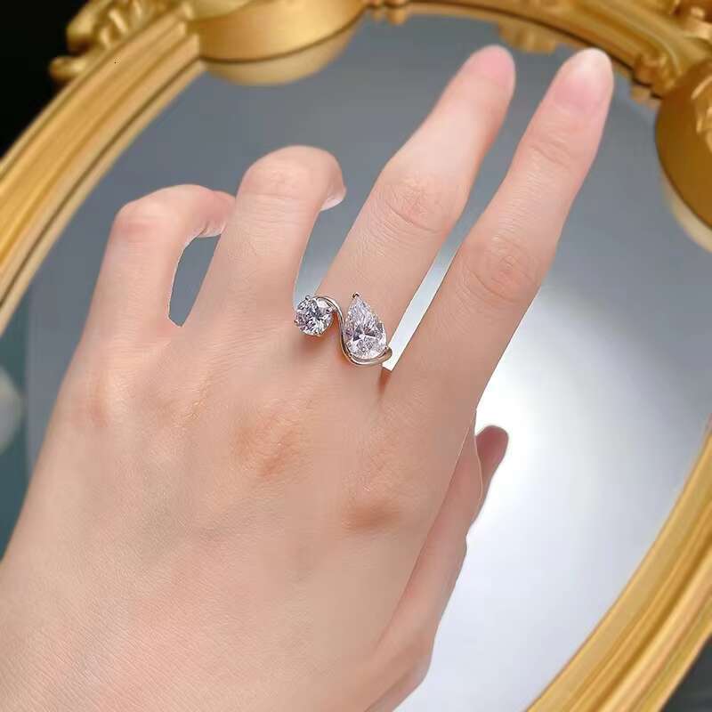 Wholesale New Collection 1ct 3 Carats Pear Cut Moissanite Diamond Jewelry 925 Sterling Silver Womens Wedding Rings