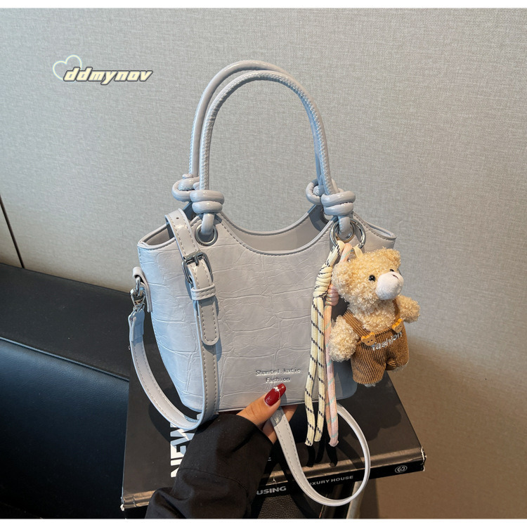 Niche Design Fashion Commuter Small Square Simple Exquisite Shoulder Handheld Elegant Crossbody Women's Bag ddmynov ddmynov ddmynov