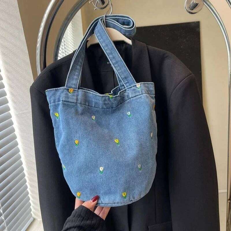 Women Versatile Single Strap Canvas Water Bucket Embroidered Denim Shoulder Bag Casual Sle Commuter Purses and Handbags