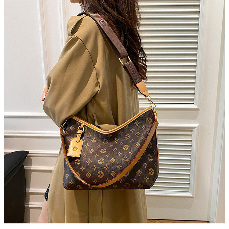 Free shipping 2025 designer Shoulder tote Bags womans ladies flap lady fashion casual handbag women crossbody Underarm totes messenger bag