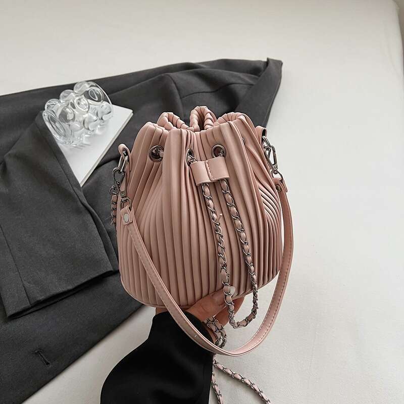 Niche Design Pleated Drawstring Bucket for Women 2025 New Summer Korean Fashion Versatile Shoulder Crossbody Bag