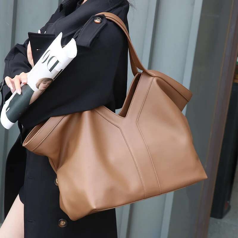 2025 Simple Tote Design Large Capacity Soft Y-shaped Genuine Leather Light Solid Color Commuter Underarm Bag
