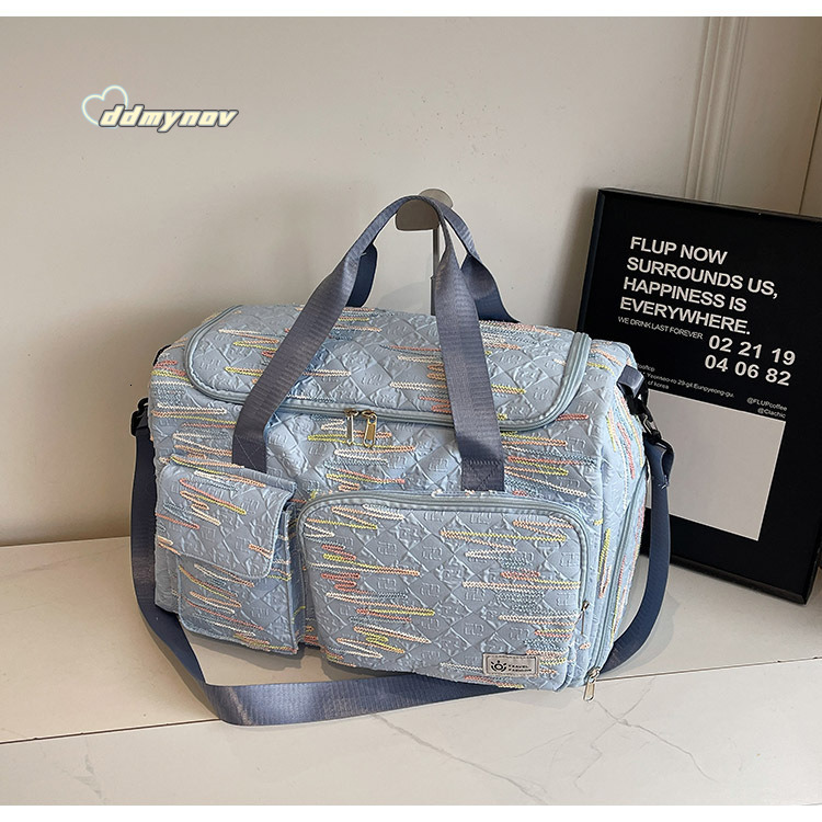 Short for Women, Large Capacity, Lightweight, Handheld, Dry Wet Separation, Sports Fitness Bag, Travel and Business Trip Luggage Bag ddmynov