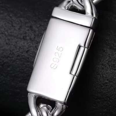 Unisex 925 Sterling Silver Hip Hop Jewelry Necklace Iced Full Moissanite Heart Cuban Chain Passes Diamond Test for Men Women