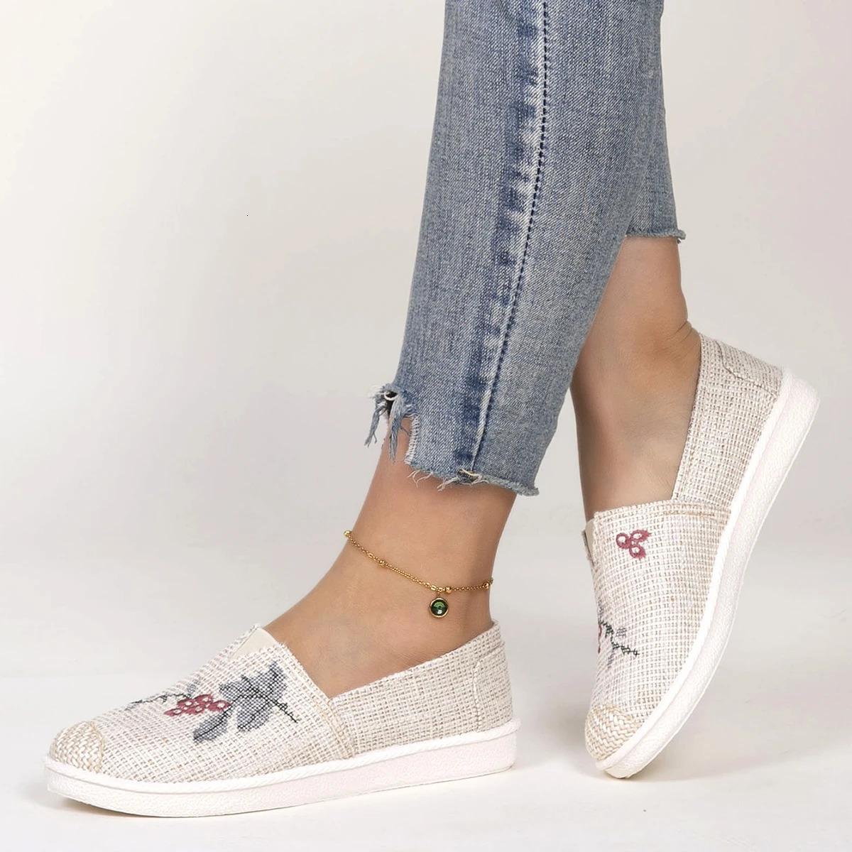 Spring womens sports shoes fashionable breathable lightweight non-slip wear-resistant casual sports shoes flat shoes 250613